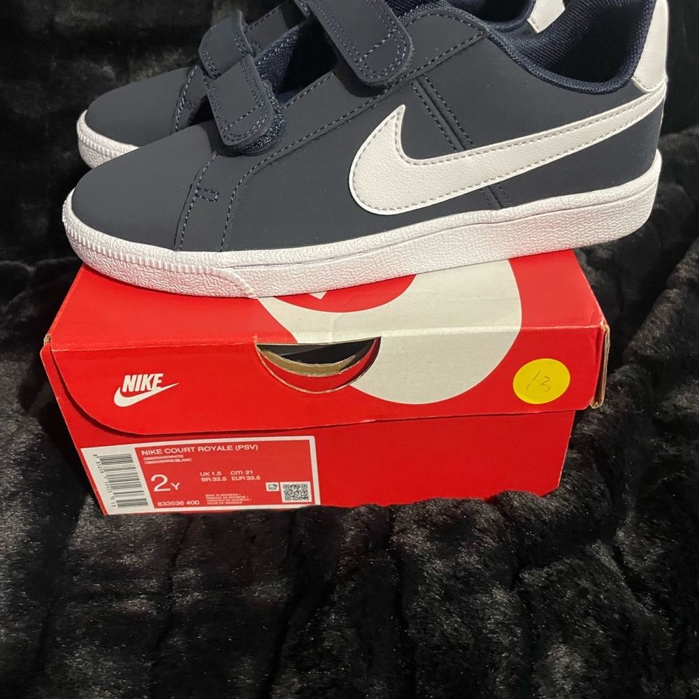 Nike Kids Sneakers - Dark Blue and White